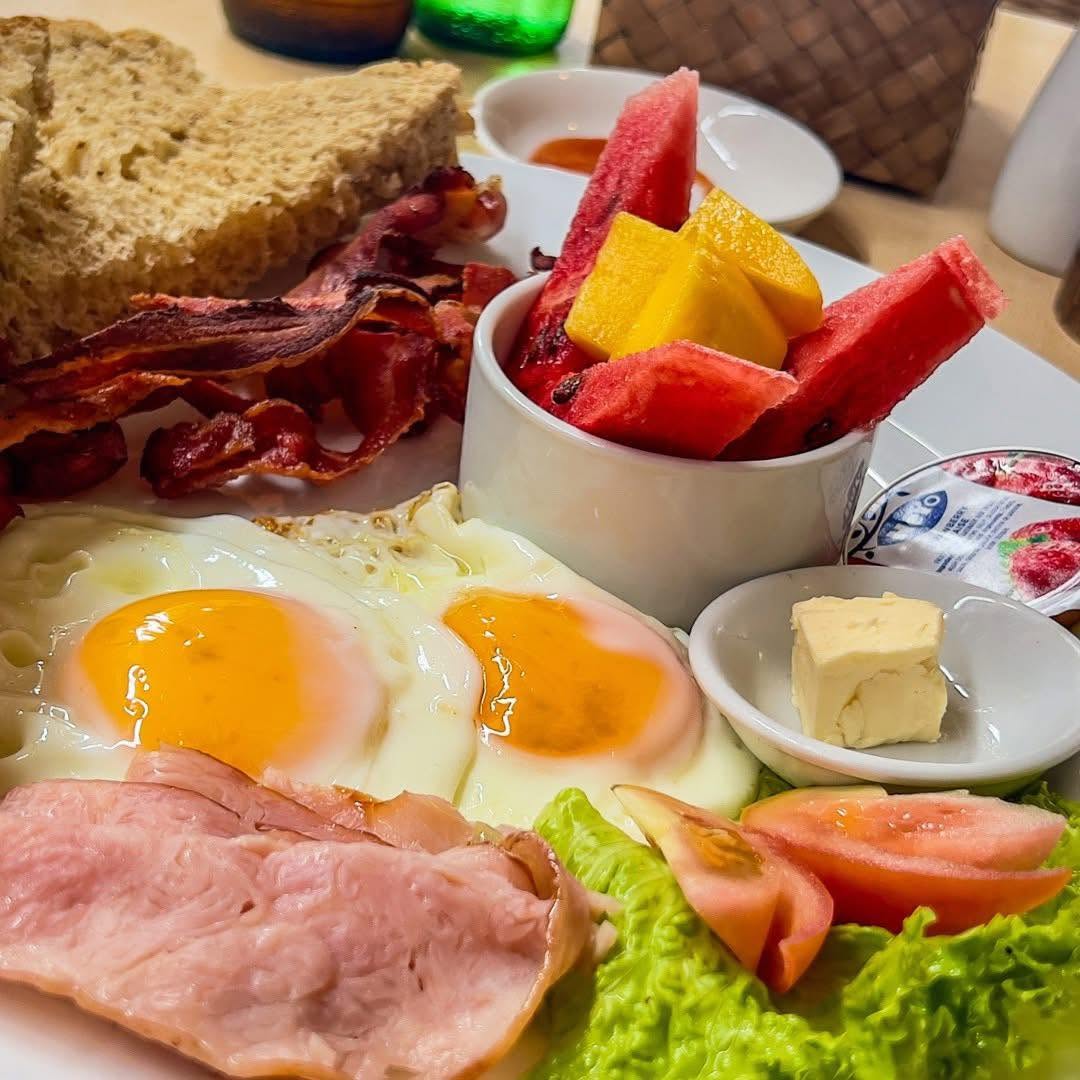 American Breakfast