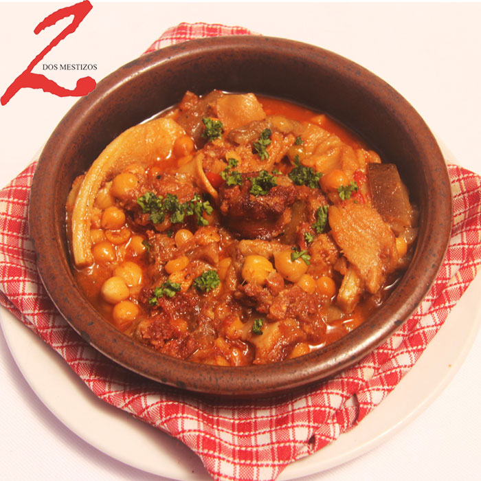 Callos con Garbanzos
