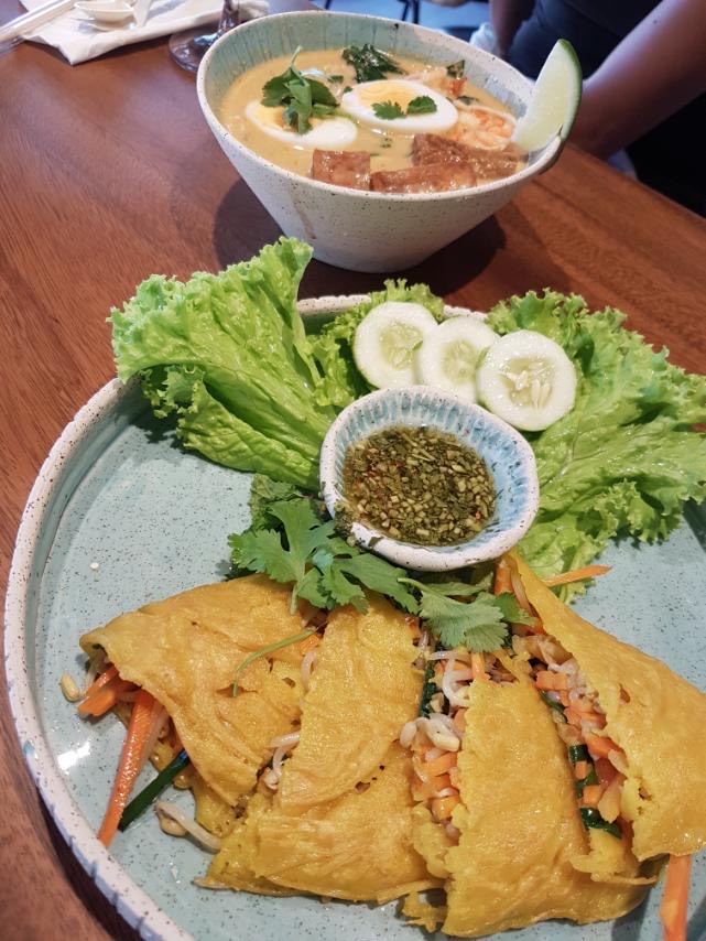 Banh Xeo (Vietnamese Crispy Savory Crepes)