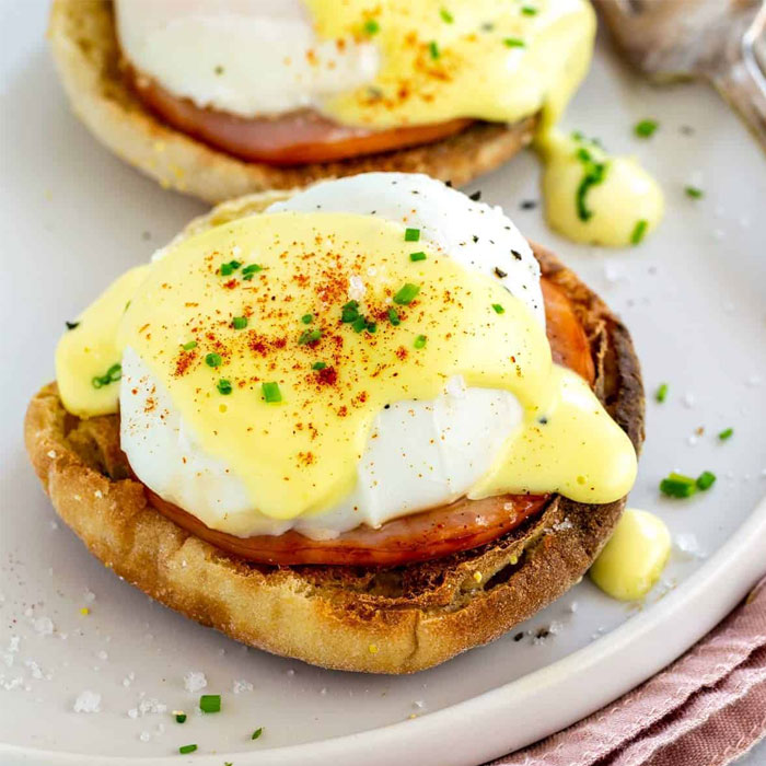 Eggs Benedict with Ham