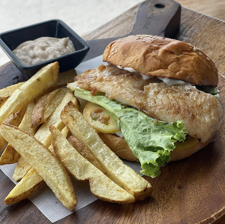 Mai Tai Burger