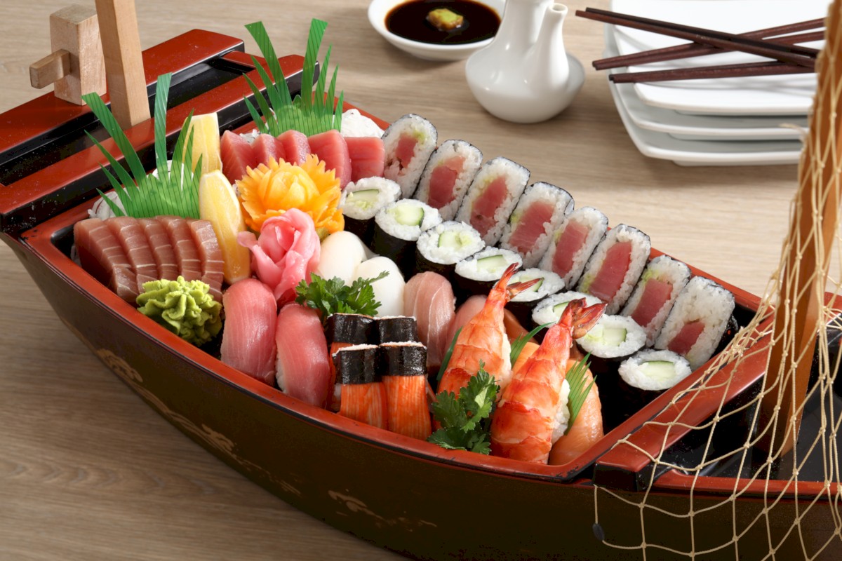 Hama Sushi Sashimi Boat